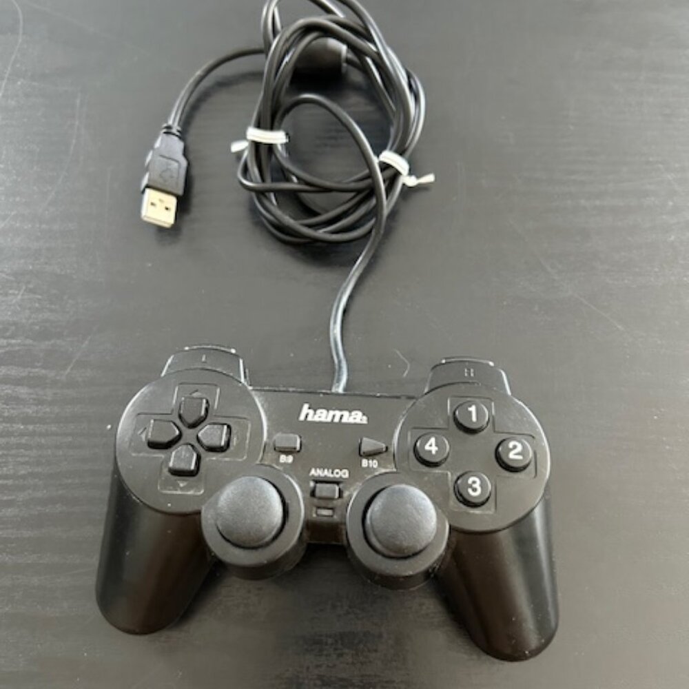 Hama PC GamePad Black Force Wired PC USB Controller Black D Pad